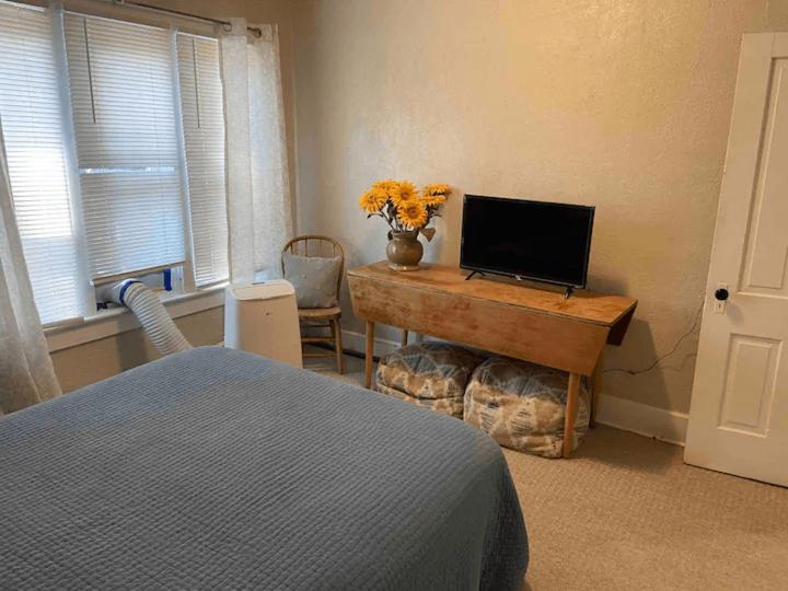 Cozy 3 & 4 Bed Home 2 Blocks To Hospitals & Lambeau กรีนเบย์ ภายนอก รูปภาพ