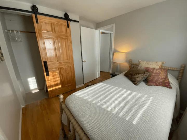 Cozy 3 & 4 Bed Home 2 Blocks To Hospitals & Lambeau กรีนเบย์ ภายนอก รูปภาพ